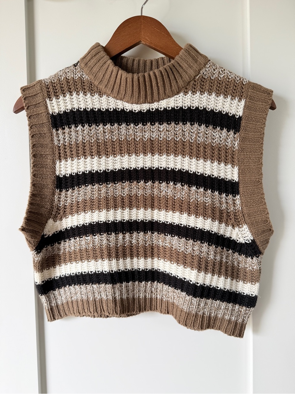 Linen Cotton Cropped Striped Knit Mockneck Sweater Vest